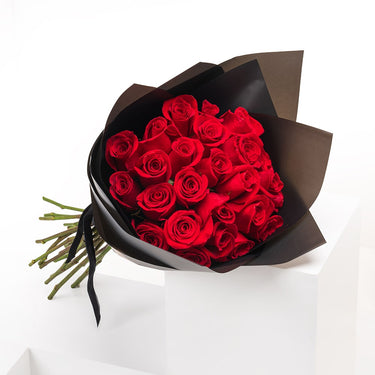 Crimson Elegance, 25 Red Roses, Stylish Black Wrap,Buy Crimson Elegance Online, Bouquet